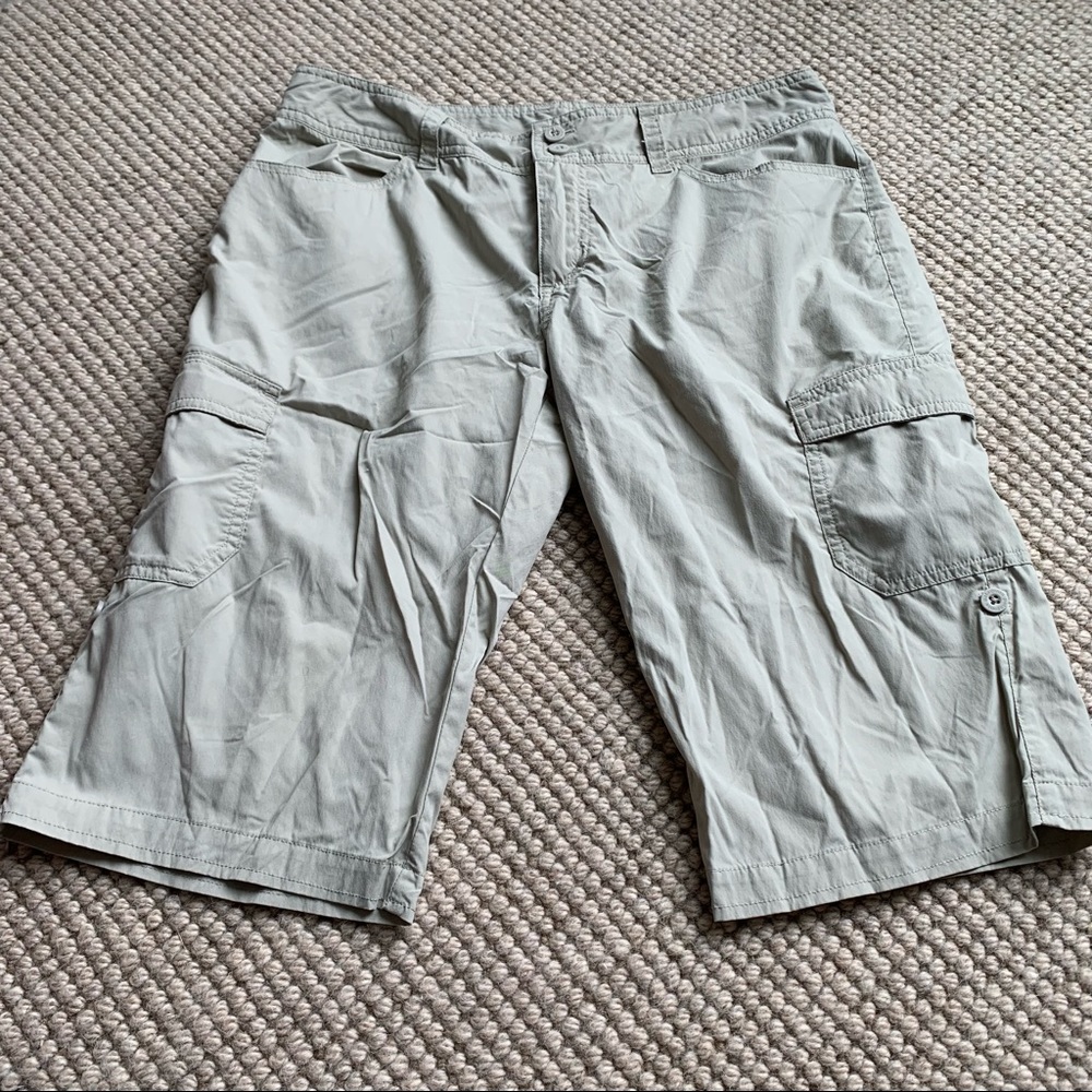 Patagonia Women’s Cargo Shorts Size 8